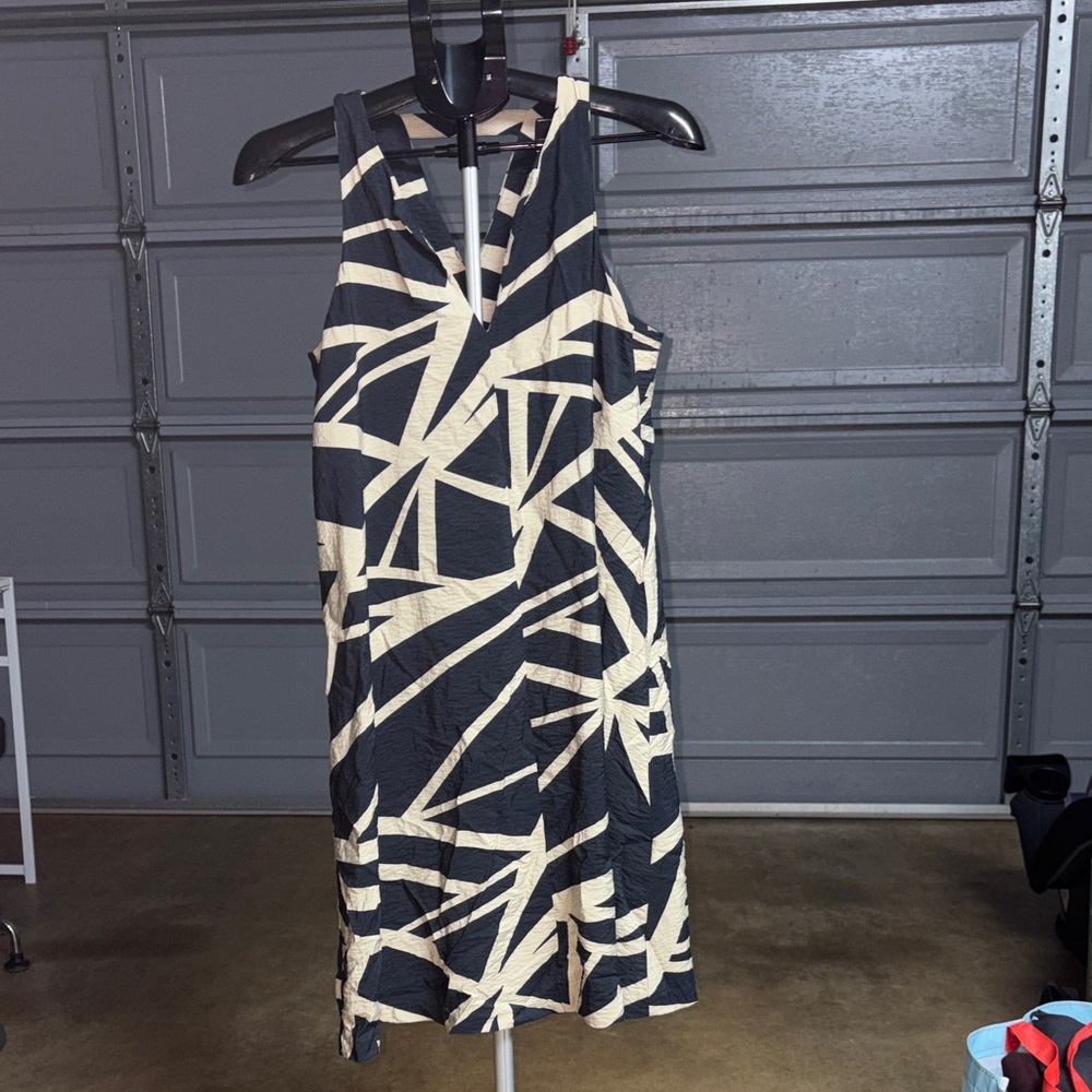Banana Republic Geometric Black and Cream Midi Dress